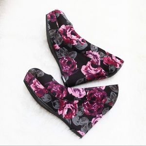 Madden Girl Wedges - Roses